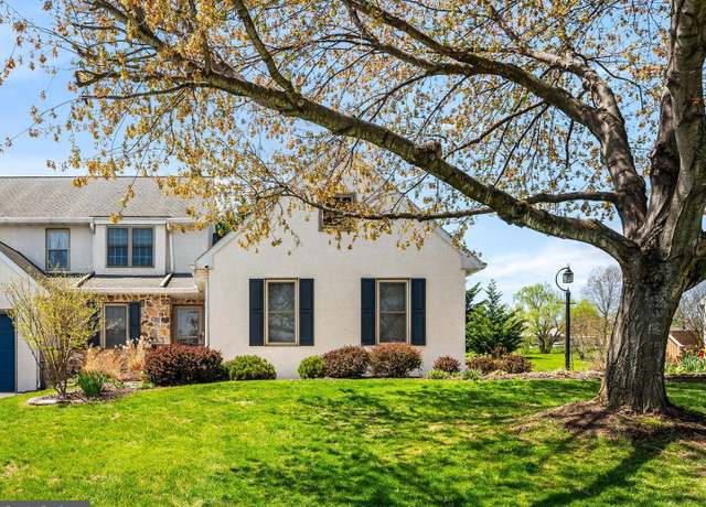 Property at 19 Meadowview Dr, Elverson, PA 19520, 4 beds, 3 baths