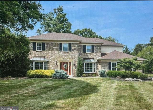 Property at 725 Mara Dr, Blue Bell, PA 19422, 4 beds, 2.5 baths