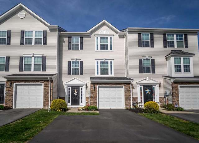 Property at 3522 Penfield Way, Nazareth, PA 18064, 3 beds, 2.5 baths