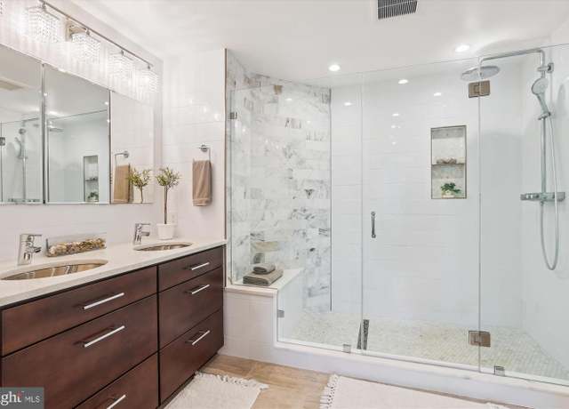 Property at 4410 S Pershing Ct, Arlington, VA 22204, 3 beds, 3.5 baths