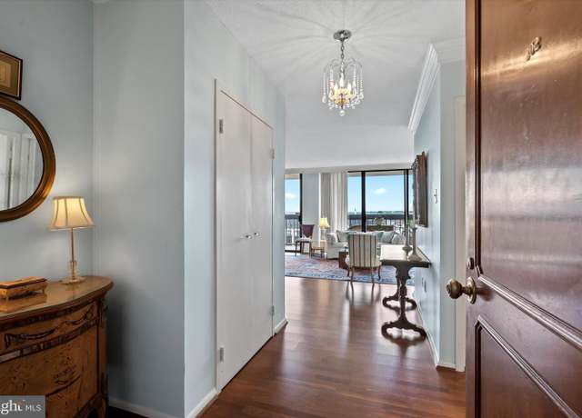 Property at 400 Madison St #802, Alexandria, VA 22314, 3 beds, 2.5 baths