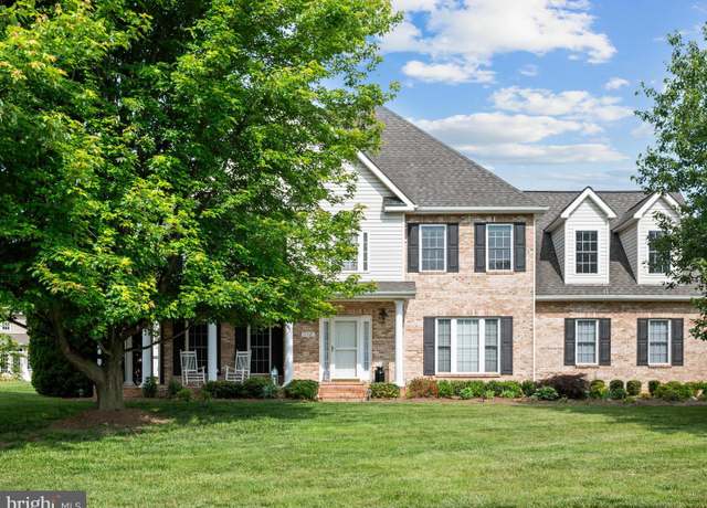 Property at 112 Tyson Dr, Berryville, VA 22611, 4 beds, 4.5 baths