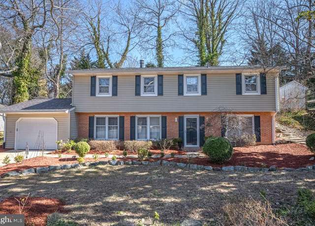 Property at 6107 Holly Tree Dr, Alexandria, VA 22310, 4 beds, 2.5 baths