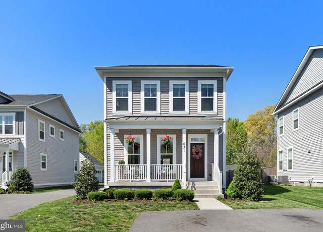 Property at 631 E G St E, Purcellville, VA 20132, 5 beds, 3.5 baths