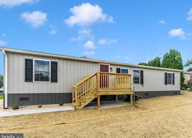 Property at 12028 N Scottish Ct, Hagerstown, MD 21740, 3 beds, 2 baths