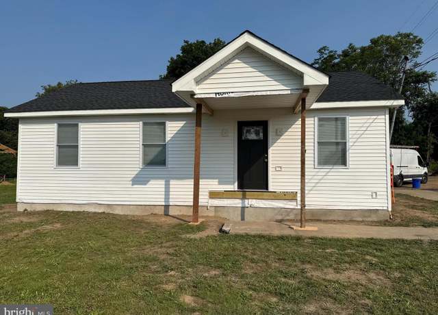 Property at 449 S Brewster Rd, Vineland, NJ 08360, 3 beds, 1 bath