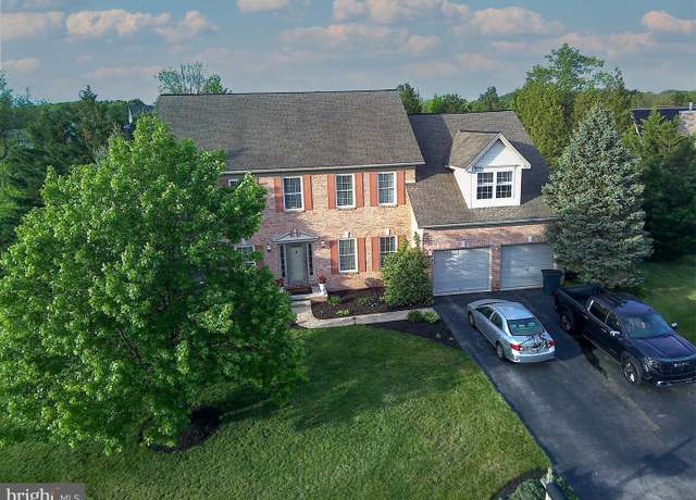 Property at 85 Skyline Ct, Gettysburg, PA 17325, 5 beds, 2.5 baths