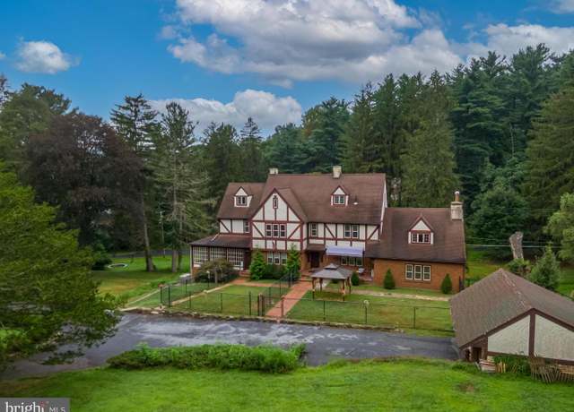 Property at 180 Candy Rd, Mohnton, PA 19540, 6 beds, 4 baths
