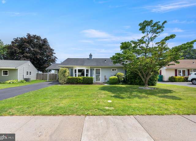 Property at 672 Austin Dr, Fairless Hills, PA 19030, 4 beds, 1 bath