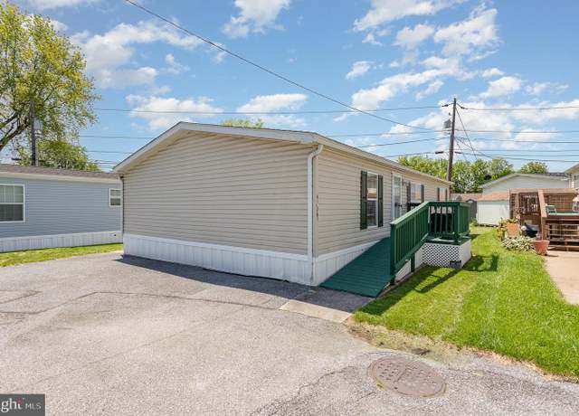 Property at 61 Lori Cir, Mechanicsburg, PA 17050, 3 beds, 2 baths