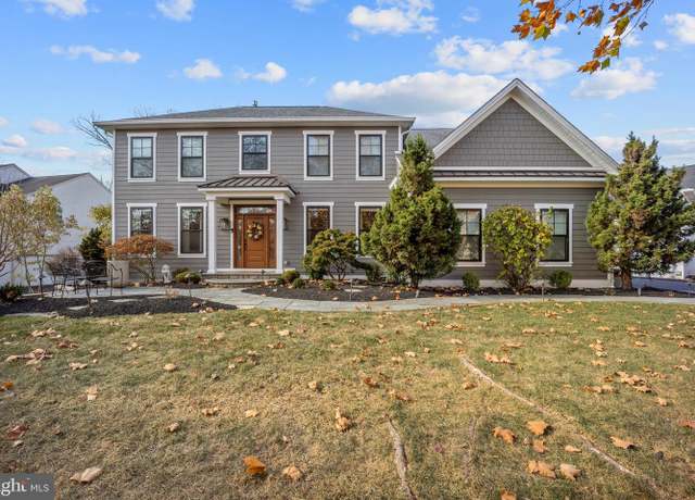 Property at 305 Creek Crossing Ln, Chester Springs, PA 19425, 5 beds, 3.5 baths