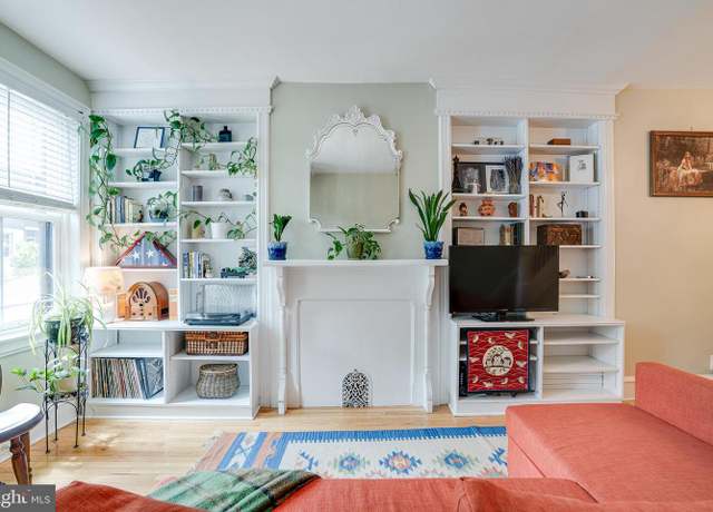 Property at 516 S Lecount St, Philadelphia, PA 19146, 2 beds, 2 baths
