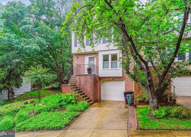 Property at 2428 S Oxford St, Arlington, VA 22206, 3 beds, 2.5 baths