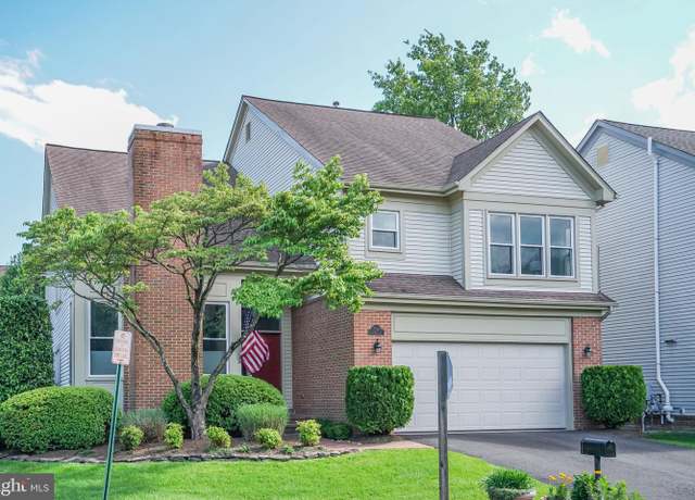 Property at 7501 Silver Maple Ln, Falls Church, VA 22042, 4 beds, 3.5 baths