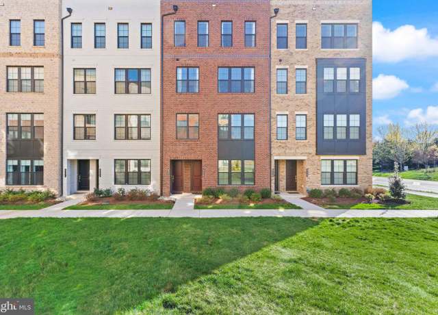 Property at 43470 Danville Ter, Ashburn, VA 20148, 3 beds, 2.5 baths