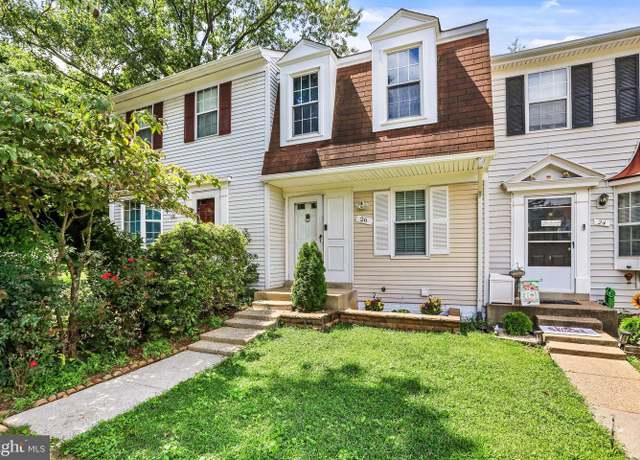 Property at 26 Dorrell Ct, Sterling, VA 20165, 2 beds, 2.5 baths