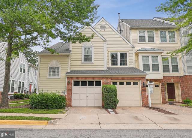 Property at 4013 Cressida Pl, Woodbridge, VA 22192, 3 beds, 2.5 baths