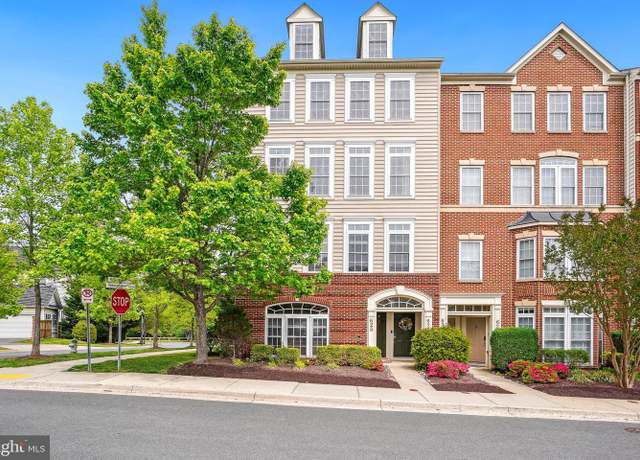 Property at 625 Kingfisher Ave, Gaithersburg, MD 20877, 3 beds, 2.5 baths
