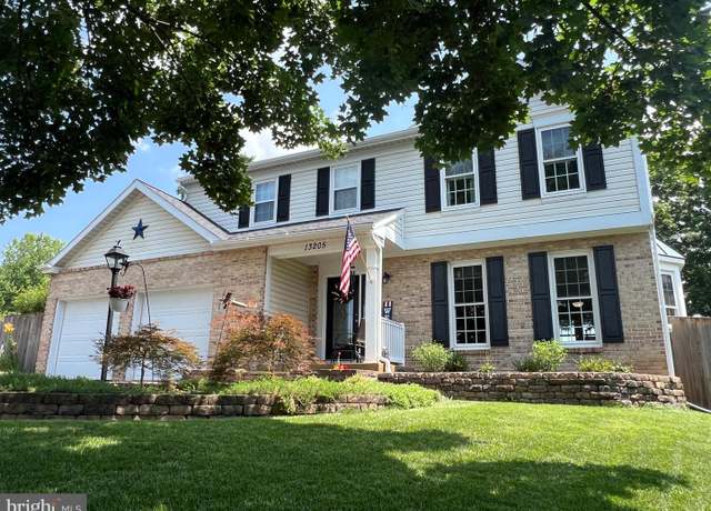 Property at 13205 Johnnycake Ln, Hagerstown, MD 21742, 4 beds, 2.5 baths