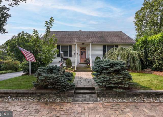 Property at 52 Bank St, Medford, NJ 08055, 4 beds, 2.5 baths