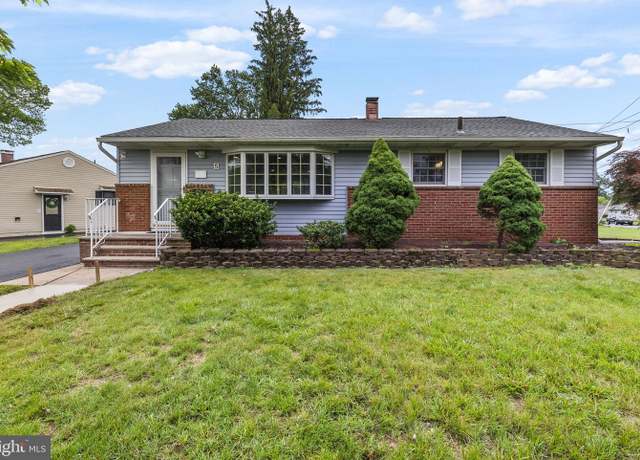 Property at 5 Shelburne Dr, Ewing, NJ 08618, 3 beds, 1 bath