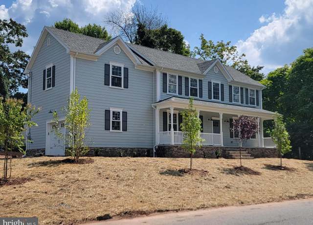 Property at 33 Market St, Somerset, NJ 08873, 4 beds, 3.5 baths