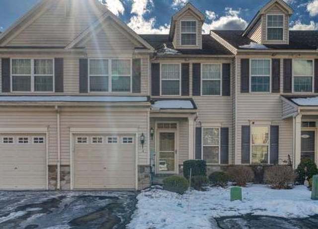 Property at 4 Chaser Ct, Reading, PA 19607, 3 beds, 2.5 baths