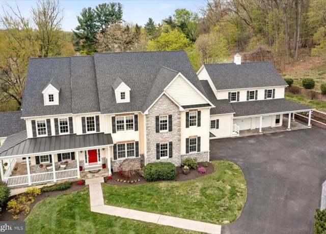 Property at 20 Turkey Ln, Furlong, PA 18925, 4 beds, 4 baths