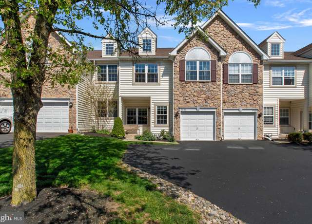 Property at 4641 Old Oak Rd, Doylestown, PA 18902, 3 beds, 2.5 baths