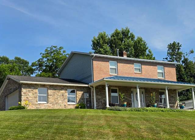 Property at 93 W Center St, Glen Rock, PA 17327, 4 beds, 3.5 baths