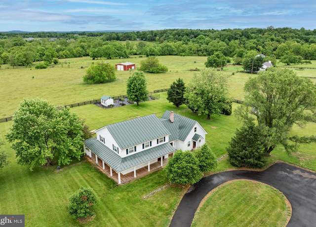 Property at 739 Pierce Rd, Berryville, VA 22611, 5 beds, 3.5 baths