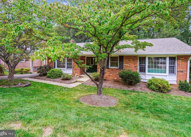 Property at 8131 Briar Creek Dr, Annandale, VA 22003, 4 beds, 3 baths