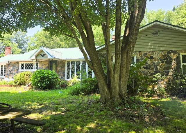 Property at 321 Oliver Guessford Rd, Townsend, DE 19734, 4 beds, 2 baths