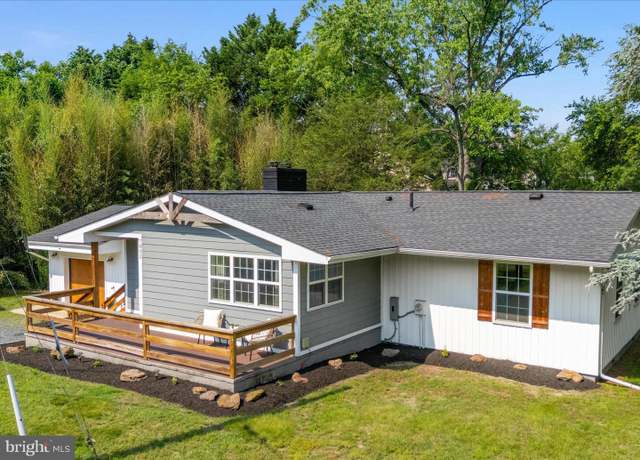 Property at 7802 Gary Ln, Severn, MD 21144, 3 beds, 2 baths