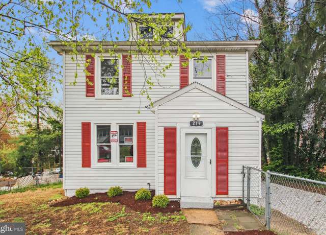Property at 219 Clyde Ave, Baltimore, MD 21227, 4 beds, 2.5 baths