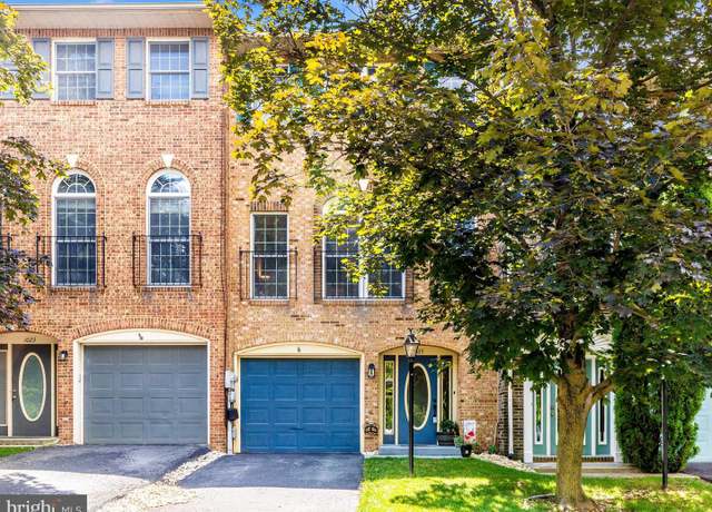 Property at 1025 Lindsay Ln, Hagerstown, MD 21742, 3 beds, 2.5 baths