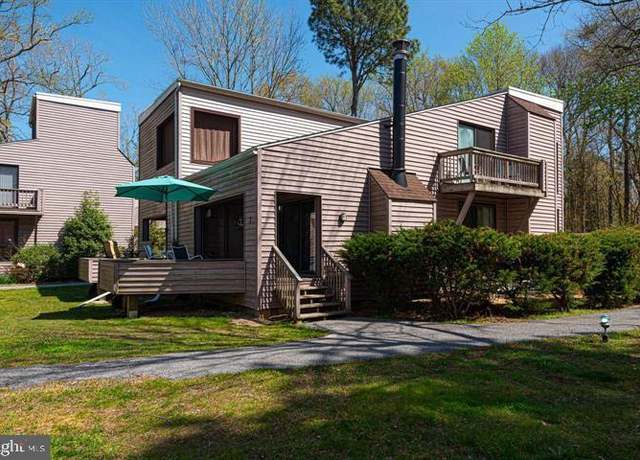 Property at 438 Ocean Pkwy #7, Berlin, MD 21811, 3 beds, 2 baths