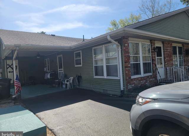 Property at 11B Walnut Rd, Manahawkin, NJ 08050, 2 beds, 1 bath