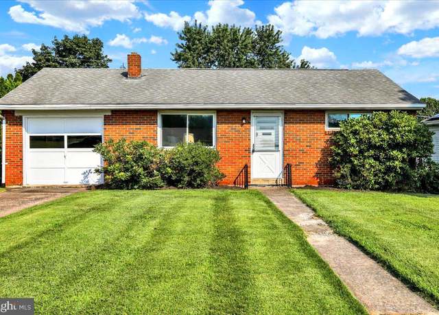 Property at 121 Virginia Ave, Reading, PA 19606, 2 beds, 1 bath