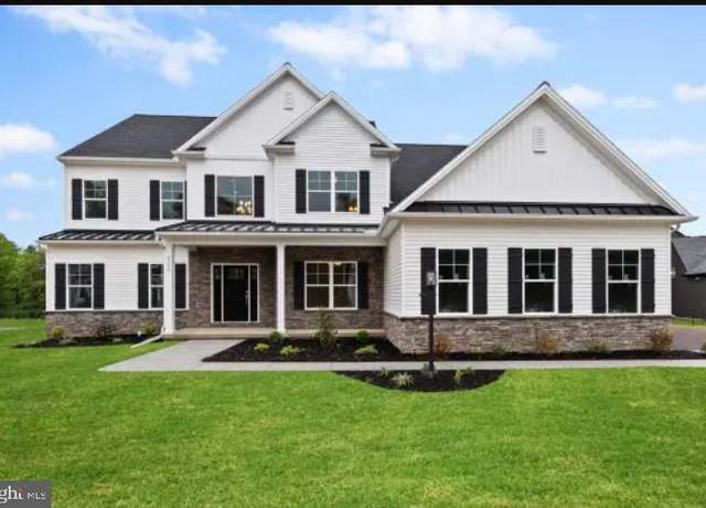Property at 4500 Continental Dr, Harrisburg, PA 17112, 4 beds, 2.5 baths