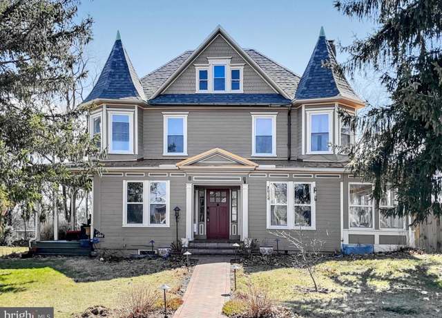 Property at 4501 Fritchey St, Harrisburg, PA 17109, 4 beds, 2.5 baths