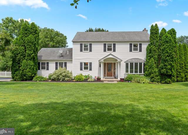 Property at 71 Crosskeys Dr, Garnet Valley, PA 19060, 5 beds, 3.5 baths