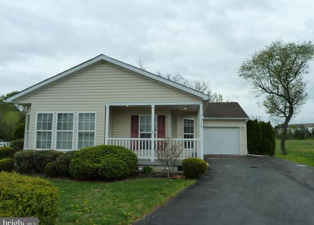 Property at 632 Biltmore Ave, Easton, PA 18040, 2 beds, 2 baths