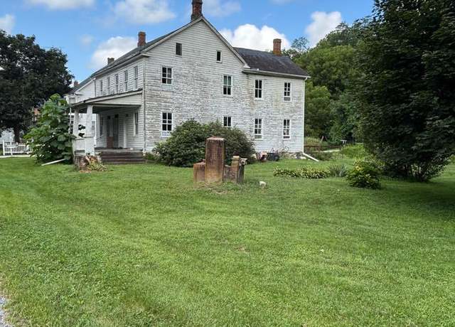 Property at 13 Maul Ave, Felton, PA 17322, 5 beds, 1 bath
