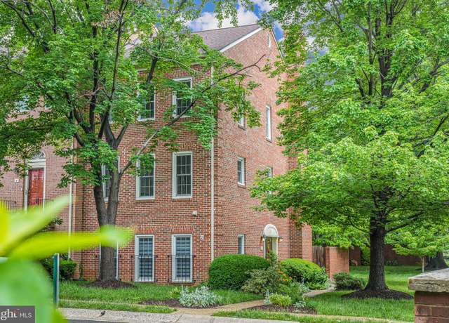Property at 2 S Manchester St S, Arlington, VA 22204, 3 beds, 3.5 baths