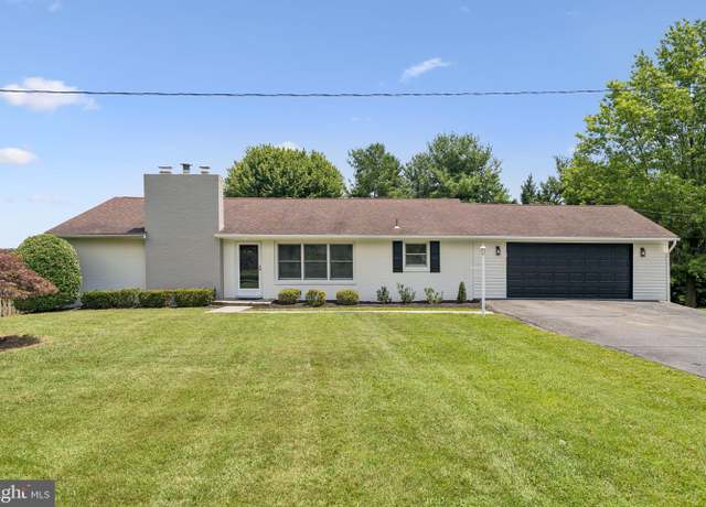 Property at 152 Burnt Church Rd, Winchester, VA 22603, 3 beds, 3 baths