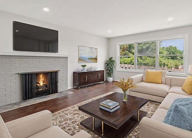 Property at 152 Burnt Church Rd, Winchester, VA 22603, 3 beds, 3 baths