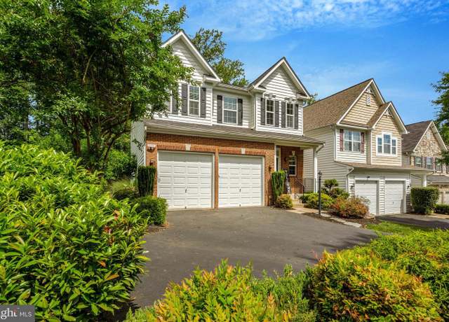 Property at 3429 Eagle Ridge Dr, Woodbridge, VA 22191, 4 beds, 3.5 baths