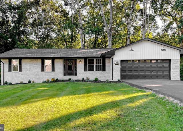 Property at 9617 Cortland Ln, Dunkirk, MD 20754, 5 beds, 3 baths