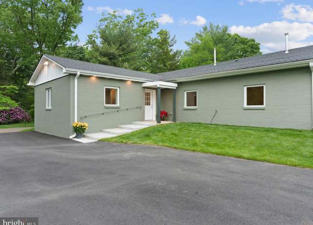 Property at 414 Liberty St S, Hammonton, NJ 08037, 3 beds, 2 baths
